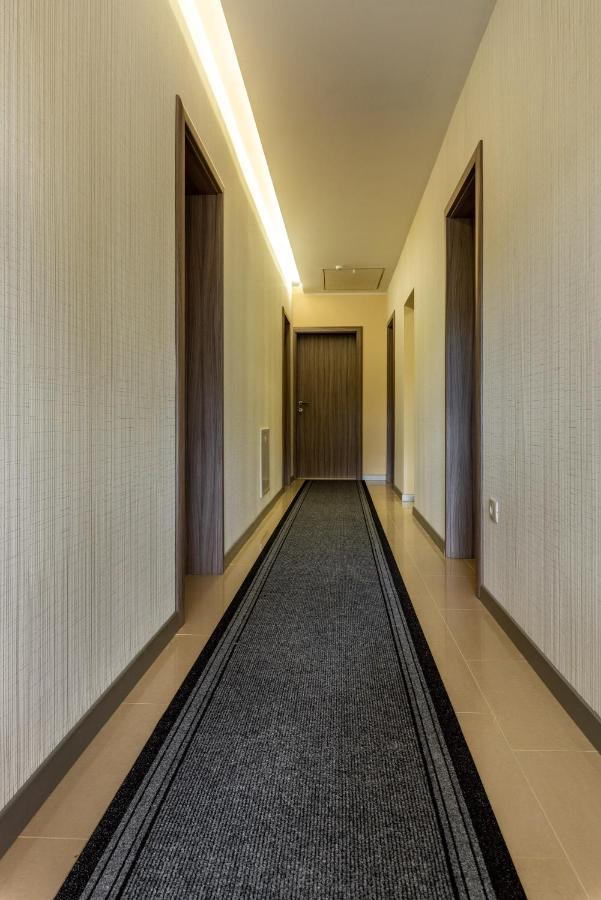 Hotel Tomazici Santalezi Kültér fotó